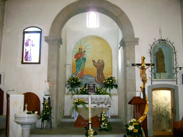 Interno chiesa dei benedettini
